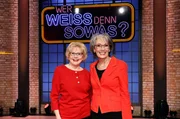 Als Kandidatinnen zu Gast bei "Wer wei&szlig; denn sowas?": Die S&auml;ngerin Peggy March (l.) und die S&auml;ngerin Ingrid Peters (r.).