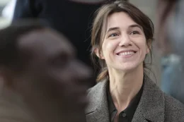 Alice (Charlotte Gainsbourg).