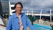 Traumhafte Sonnenuntergänge, grenzenlose Freiheit und Luxus auf hoher See: Kreuzfahrten gelten für Millionen Menschen als Inbegriff des perfekten Urlaubs. Doch wie viel Wahrheit steckt hinter den glänzenden Werbeversprechen der großen Anbieter? Traumhafte Sonnenuntergänge, grenzenlose Freiheit und Luxus auf hoher See: Kreuzfahrten gelten für Millionen Menschen als Inbegriff des perfekten Urlaubs. Doch wie viel Wahrheit steckt hinter den glänzenden Werbeversprechen der großen Anbieter?