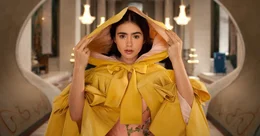 Eines Tages schmuggelt sich Schneewittchen (Lily Collins) an den Palastwachsen vorbei, um sich auf eigene Faust im K&ouml;nigreich umzuschauen. Das riecht nach &Auml;rger ...