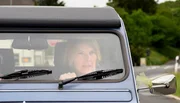 Bettina B&ouml;ttinger in ihrem langsamsten Auto: durch die Eifel mit der Ente und mit Kameramann Peter Lilischkies auf dem Beifahrersitz.