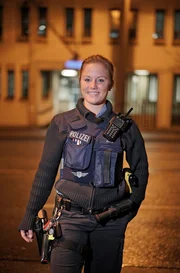 Michelle Jung vor dem Altstadtrevier. Michelle Jung vor dem Altstadtrevier.