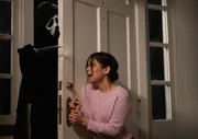 Tara (Jenna Ortega)