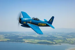 Die Flying Bulls pr&auml;sentieren stolz das neueste Mitglied ihrer Flotte &ndash; die Grumman F8F-2 Bearcat, einen der letzten und leistungsst&auml;rksten jemals gebauten Kolbenmotor-Jagdflugzeuge &ndash; am 12. Juni 2025 in Salzburg, &Ouml;sterreich.