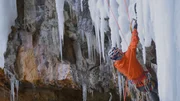 Will Gadd besteigt die Helmcken Falls. Will Gadd besteigt die Helmcken Falls.
