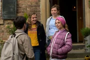 V.l.: Toni (Ivo Kortlang), Yvonne (Sarina Radomski), Valerie (Amber Bongard) und Clara (Lea Zoe Voss) V.l.: Toni (Ivo Kortlang), Yvonne (Sarina Radomski), Valerie (Amber Bongard) und Clara (Lea Zoe Voss)