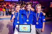Das blaue Team aus Ismaning/Bayern hatte einen tollen Tag im Studio. Das blaue Team aus Ismaning/Bayern hatte einen tollen Tag im Studio.
