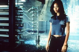 Die einzige Verbindung zum Feind stellt dessen Ex-Geliebte Nyah (Thandie Newton) dar ...