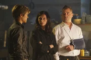 Wer will ihren Tod? MacGyver (Lucas Till, l.) und Jack (George Eads, r.) helfen Macs enger Freund Frankie (Aly Michalka, M.), nachdem sie ihren eigenen Tod vorget&auml;uscht hat, um zu verhindern, dass jemand sie ermordet ...