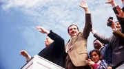 Recep Tayyip Erdoğan bei einer Kundgebung der Refah Partisi im Kommunalwahlkampf. Recep Tayyip Erdoğan bei einer Kundgebung der Refah Partisi im Kommunalwahlkampf.