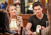 Emily Osment als Mandy, Montana Jordan als George &sbquo;Georgie&lsquo; Cooper Jr.