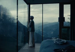 Helene (Christine Ostermayer).