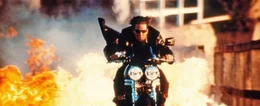 Bei der Rekrutierung von Ambroses Ex-Geliebter wird dem Spezialagenten Ethan Hunt (Tom Cruise) alles abverlangt ..._Titel: Mission: Impossible 2