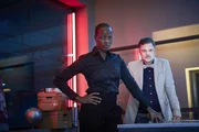Florence Kasumba und der Kriminalist Thomas Gundlach klären gemeinsam spektakuläre Mordfälle aus der Geschichte auf. Florence Kasumba und der Kriminalist Thomas Gundlach klären gemeinsam spektakuläre Mordfälle aus der Geschichte auf.