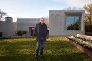Kevin McCloud.