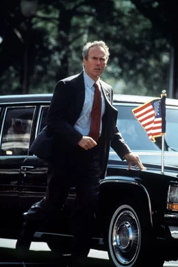 Seit der Ermordung John F. Kennedys verfolgt ein hartn&auml;ckiges Trauma den Secret-Service-Agent Frank Horrigan (Clint Eastwood). Eines Tages k&uuml;ndigt ein Wahnsinniger die Ermordung des jetzigen Pr&auml;sidenten an ...
