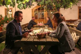 Sascha Bergmann (Hary Prinz), Nicole Sturm (Bettina Mittendorfer).