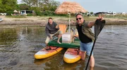 Friso Richter (re.) und Lukas Lowack suchen nach dem perfekte Camping-Traum. Friso Richter (re.) und Lukas Lowack suchen nach dem perfekte Camping-Traum.