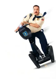 Sorgt im Kaufhaus f&uuml;r Recht und Ordnung: Paul Blart (Kevin James) ...