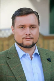 Maximilian Laprell (Tobias Burghammer).