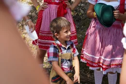 Junge beim Pozuzo Fest
