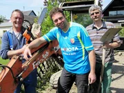 V.l.: Ralle, Claus und Ralf Dammasch sind jetzt "Die Beet-Br&uuml;der".