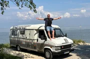 Friso Richter besucht mit seinem Oldtimer-Wohnmobil "Pamela" die Ostsee. Friso Richter besucht mit seinem Oldtimer-Wohnmobil "Pamela" die Ostsee.