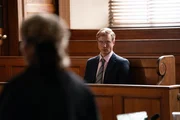 Auf der Anklagebank: Max Hastings (Henry Ashton) muss sich vor Gericht verantworten. Auf der Anklagebank: Max Hastings (Henry Ashton) muss sich vor Gericht verantworten.