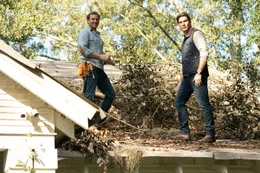 Bray (Josh Lucas, l.); Tucker (Jerry O'Connell, r.)