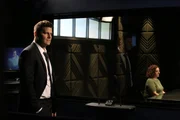 Booth (David Boreanaz) kommen ernsthafte Zweifel auf. Hat die Kollegin des Opfers, Linda Martin (Rebecca Metz), m&ouml;glicherweise doch ein Tatmotiv?