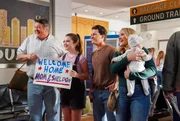 (v.l.n.r.) George Cooper sen. (Lance Barber); Missy Cooper (Raegan Revord); Georgie Cooper (Montana Jordan); Mandy McAllister (Emily Osment)