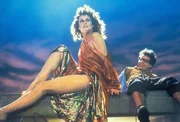 Sigourney Weaver (Dana Barrett), Rick Moranis (Louis Tully).