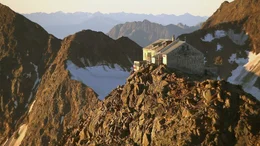 Das Becherhaus, die h&ouml;chste Schutzh&uuml;tte S&uuml;dtirols auf 3195 m.