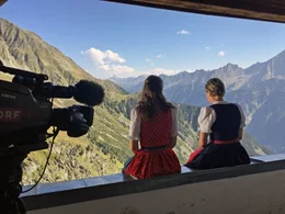 &bdquo;Heidi-Land&ldquo;? &ndash; Wie soll eine zeitgen&ouml;ssische Schutzh&uuml;tte im Hochgebirge aussehen?