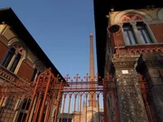 Crespi d'Adda, ein Ortsteil der Gemeinde Capriate San Gervasio in der Lombardei. Fabrikarchitektur. Crespi d'Adda, ein Ortsteil der Gemeinde Capriate San Gervasio in der Lombardei. Fabrikarchitektur.