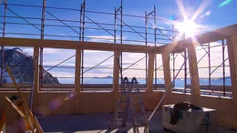 Die Schwarzensteinh&uuml;tte in S&uuml;dtirol ist gerade in Bau. Die neue Stube bietet ein beeindruckendes Panorama.