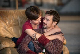 Kiki (Julia Koschitz), Hannes (Florian David Fitz).