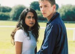 Kick it like Beckham Gemeinsam gegen den Rest der Welt: Parminder Nagra als Jess Bhamra, Jonathan Rhys-Meyers als Joe