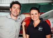 DOK - 12378 km Australien Folge 1 Sven Furrer und Talia Sheppard, Pilotin in William Creek DOK - 12378 km Australien Folge 1 Sven Furrer und Talia Sheppard, Pilotin in William Creek
