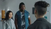 Edsilia, Lenny und Kai sind auf sich allein gestellt, nachdem Rox sich von den Geiselnehmern hat gefangennehmen lassen (v.l.n.r.: Rosalinde Lantink, Joshua Halman, Narek Awanesyan). Edsilia, Lenny und Kai sind auf sich allein gestellt, nachdem Rox sich von den Geiselnehmern hat gefangennehmen lassen (v.l.n.r.: Rosalinde Lantink, Joshua Halman, Narek Awanesyan).
