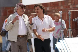 v.li.: Max Barber (Robert De Niro), James Moore (Emile Hirsch)