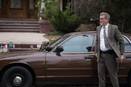 Malloy (Pierce Brosnan)