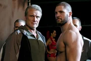 Ivan Drago (Dolph Lundgren, l.), Viktor Drago (Florian Munteanu)  Die Verwendung des sendungsbezogenen Materials ist nur mit dem Hinweis und Verlinkung auf TVNOW gestattet.; Ivan Drago (Dolph Lundgren, l.), Viktor Drago (Florian Munteanu)  Die Verwendung des sendungsbezogenen Materials ist nur mit dem Hinweis und Verlinkung auf TVNOW gestattet.