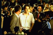 William Thacker (Hugh Grant)