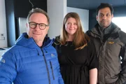v.l.: Mark Millar, Sarah und Mostafa