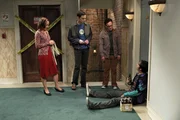 Sheldons Mutter Mary (Laurie Metcalf) kommt zu Besuch und bringt das Leben der Freunde v&ouml;llig durcheinander: Sheldon (Jim Parsons), Raj (Kunal Nayyar) und Leonard (Johnny Galecki).