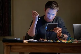 Aaron Cross (Jeremy Renner)