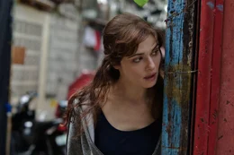 Dr. Marta Shearing (Rachel Weisz)