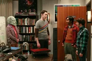 Gute Freunde: Howard (Simon Helberg, r.), Raj (Kunal Nayyar, 2.v.r.), Leonard (Johnny Galecki, l.) und Sheldon (Jim Parsons, 2.v.l). Gute Freunde: Howard (Simon Helberg, r.), Raj (Kunal Nayyar, 2.v.r.), Leonard (Johnny Galecki, l.) und Sheldon (Jim Parsons, 2.v.l).