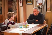 Teddy Burns (Matthew McCann, l.); Adam Burns (Matt LeBlanc, r.) Teddy Burns (Matthew McCann, l.); Adam Burns (Matt LeBlanc, r.)